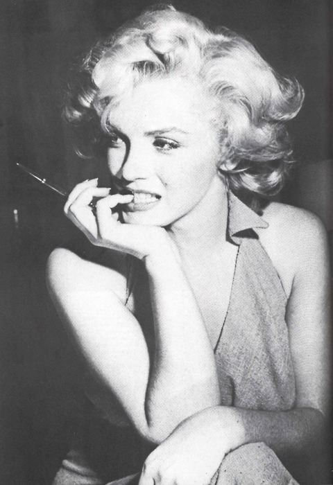 Marilyn Monroe Pin Up Pictures. Tags: Marilyn Monroe, Norma